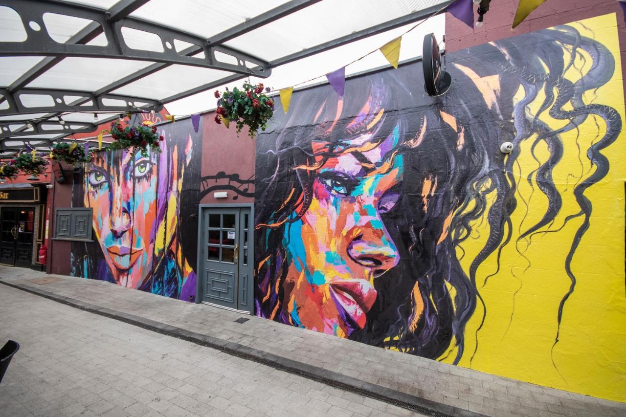 Crown Quarter Hotel Wexford Bagian luar foto