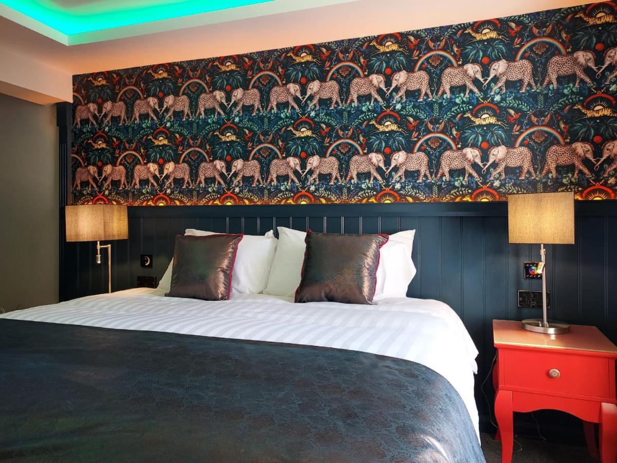 Crown Quarter Hotel Wexford Bagian luar foto